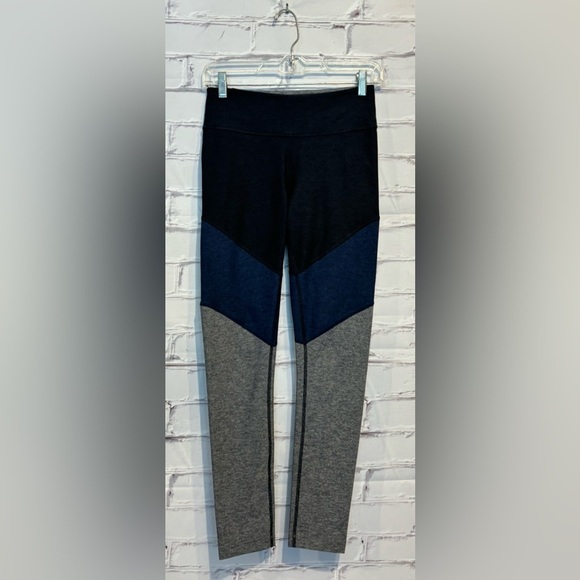 Outdoor Voices Stretch Color Block 78 Yoga Leggings - Size Small - Picture 2 of 4